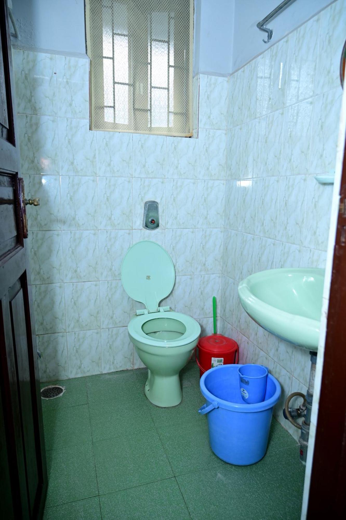 Clinton Guest House Колва Экстерьер фото